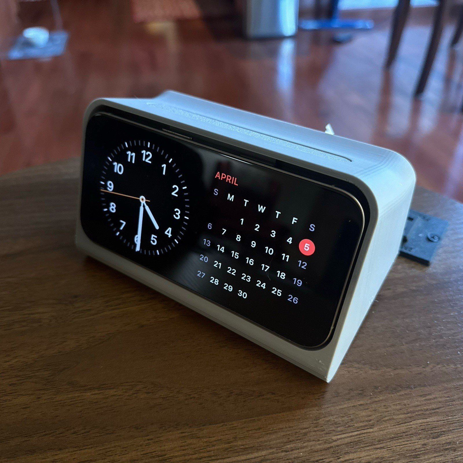 Standby Mode Charging Dock for iPhone 16 Pro without Case Alarm Clock PETG Gray