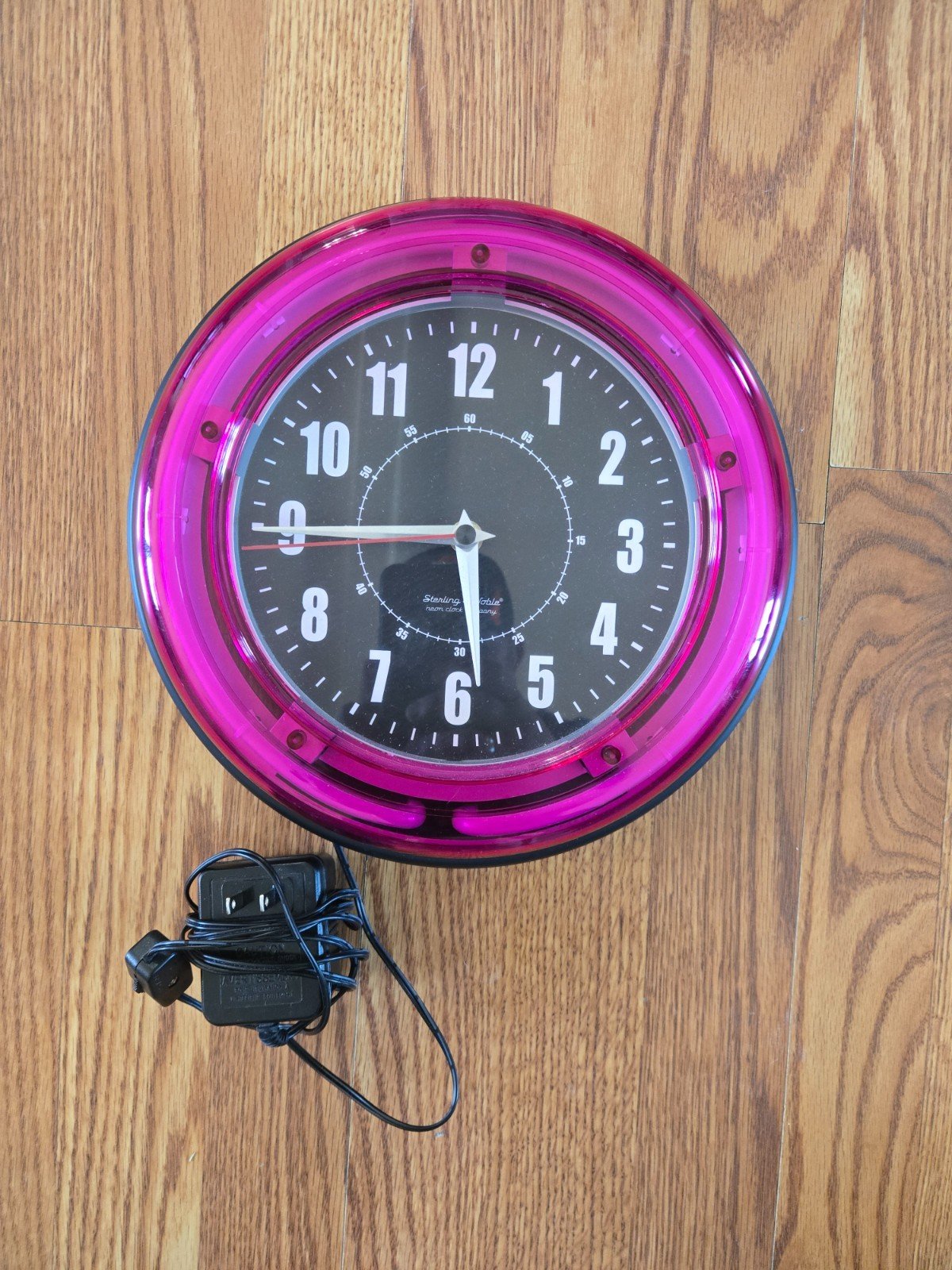 Sterling & Noble Neon Clock Company, Pink! Round, Cord and Battery, 11" Analog