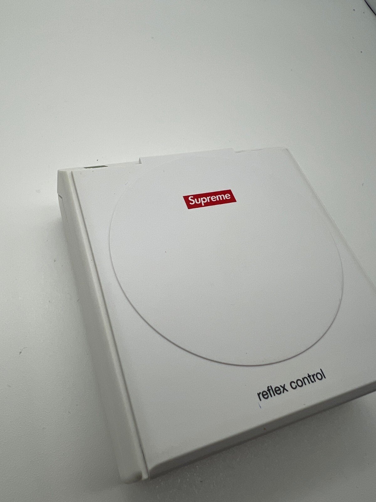 Supreme Accessories | RARE Accessories | FW/SS 14-21 |