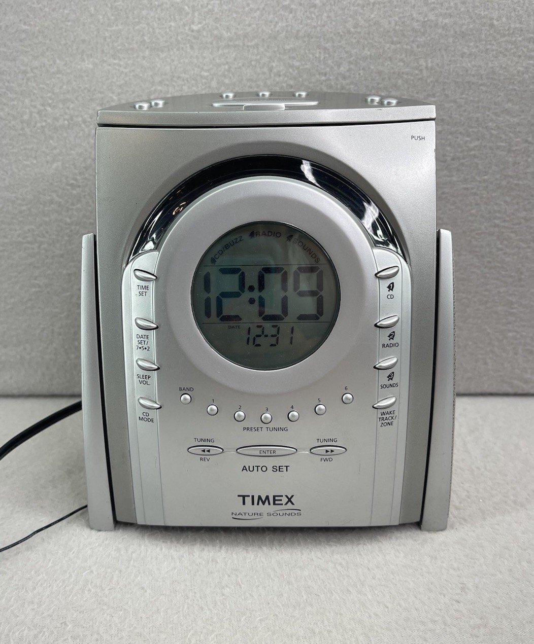 Timex T621T Nature Sounds CD Player Alarm Clock Radio-CD Wake Up-Tested Working