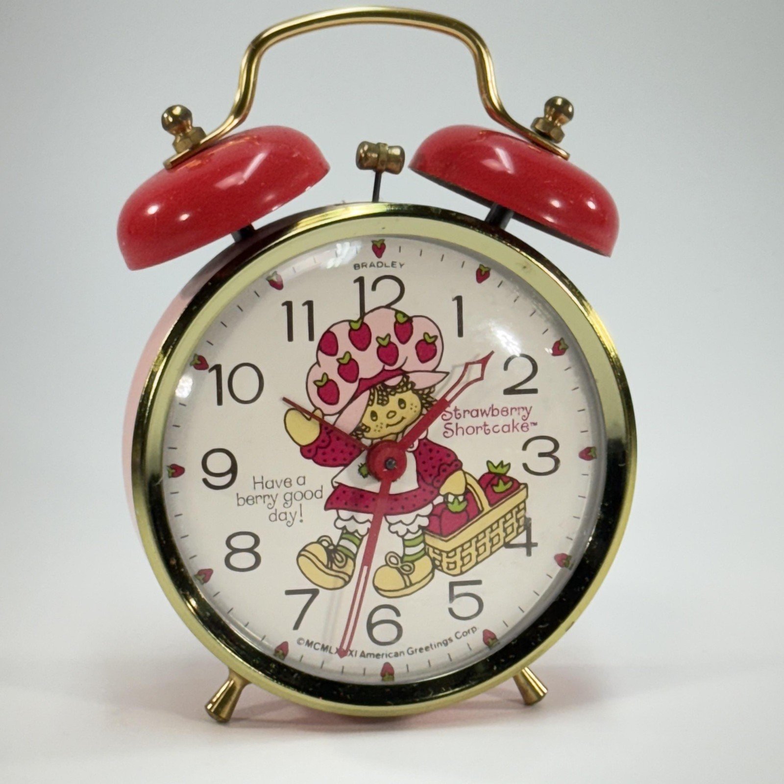 Vintage 1981 Strawberry Shortcake Bradley Wind Up Alarm Clock Metal Desk Bell
