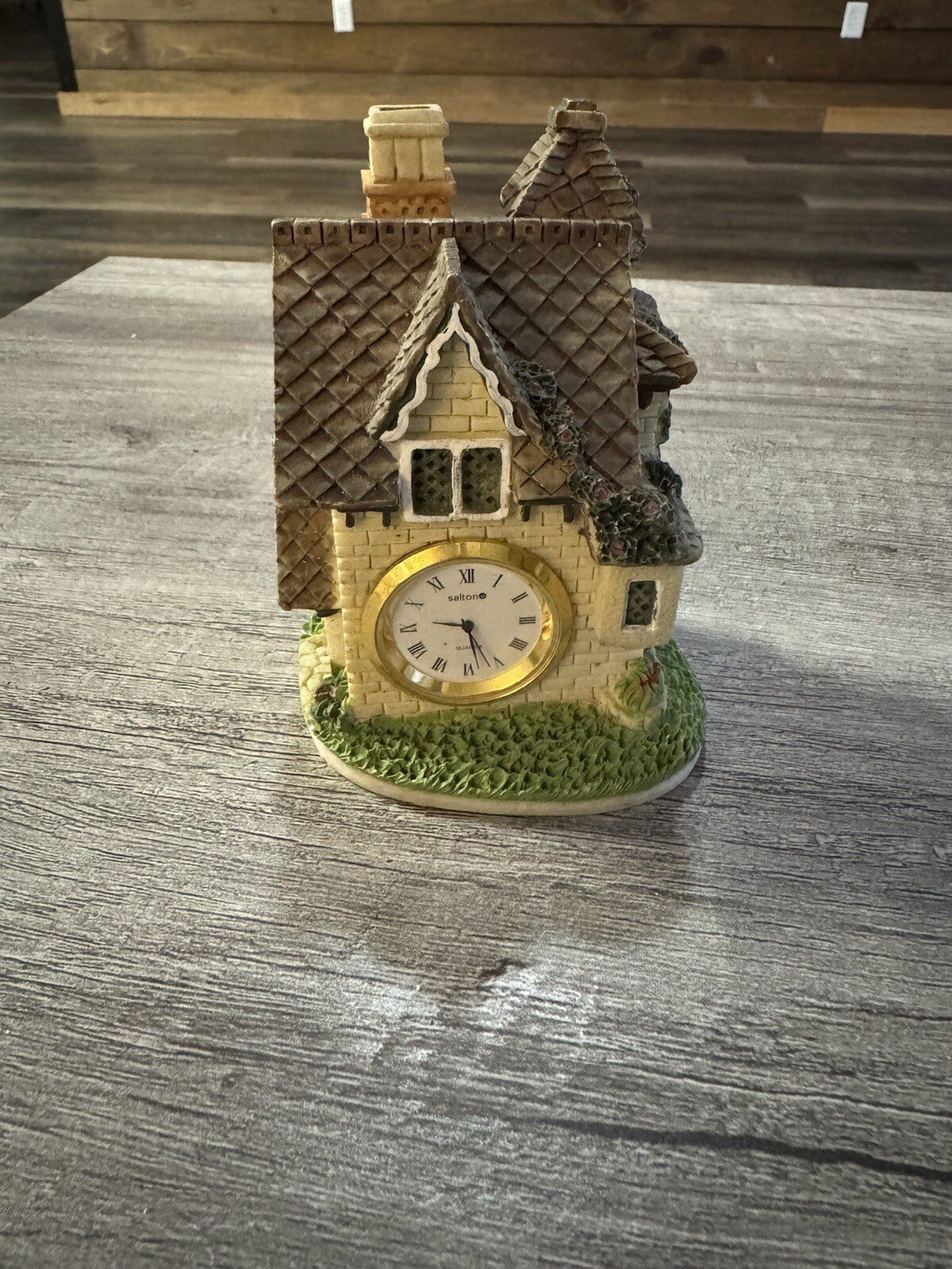 Vintage Ceramic Cottage Clock House with Quartz Clock
