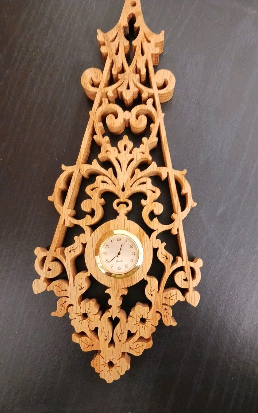 Vintage Decorative Carved Wooden Hand Crafted Openwork Quartz Wall Clock VGC