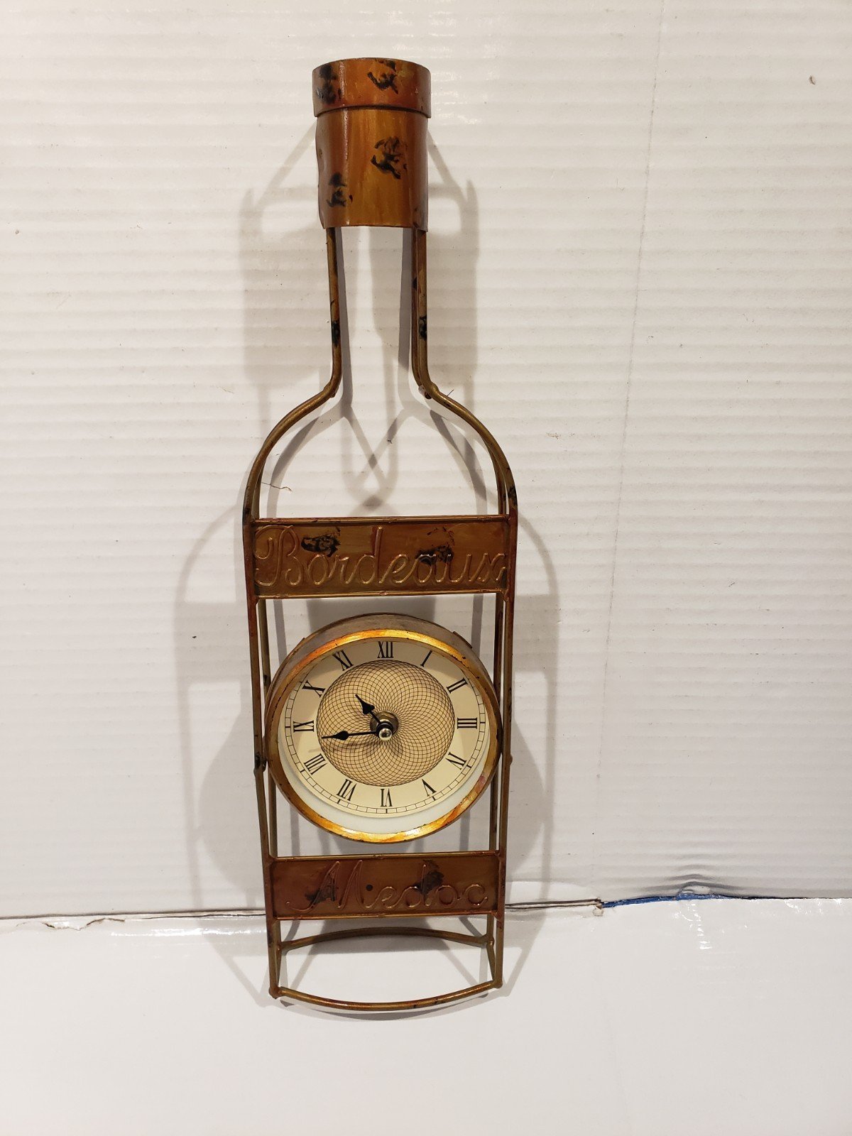 Vintage Decorative Wine Bottle Wall Clock(brass)