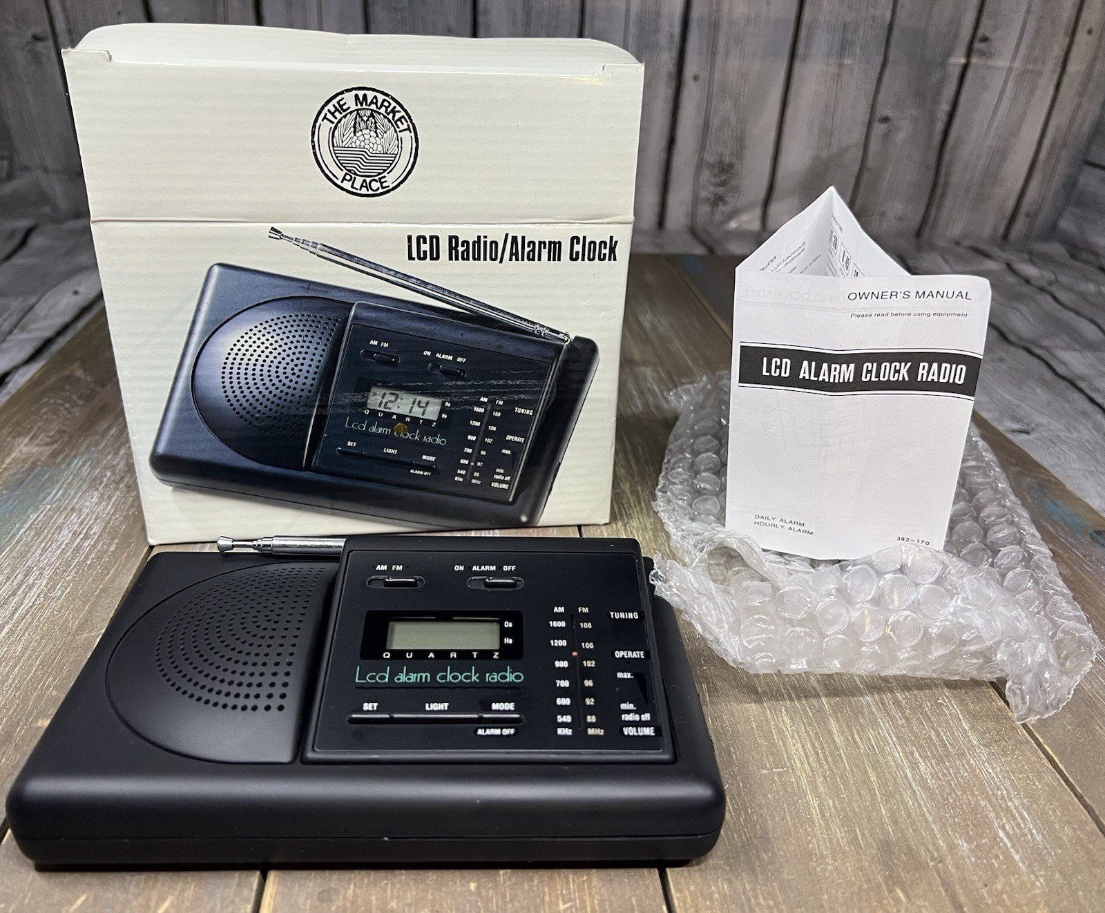 VINTAGE DIGITAL LCD AM/FM Alarm Clock Radio Instructions New In Box SEE PICS