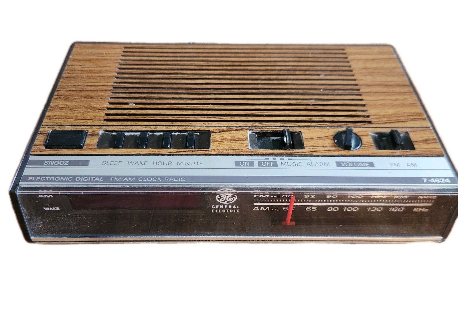 Vintage General Electric GE 7-4624B Vintage AM/FM Alarm Clock Radio Tested