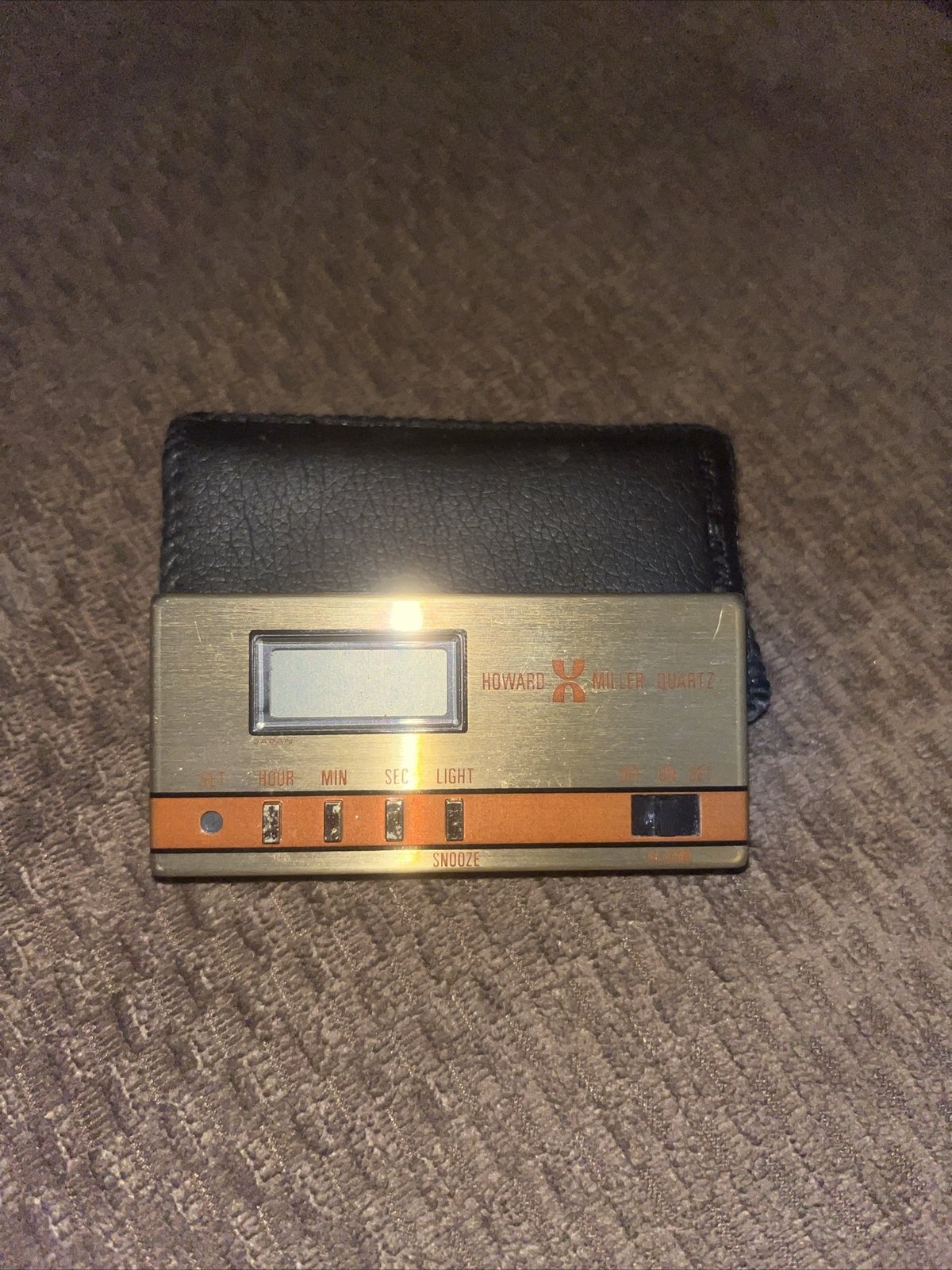 Vintage Howard Miller LCD Quartz Alarm Clock Model 622-799