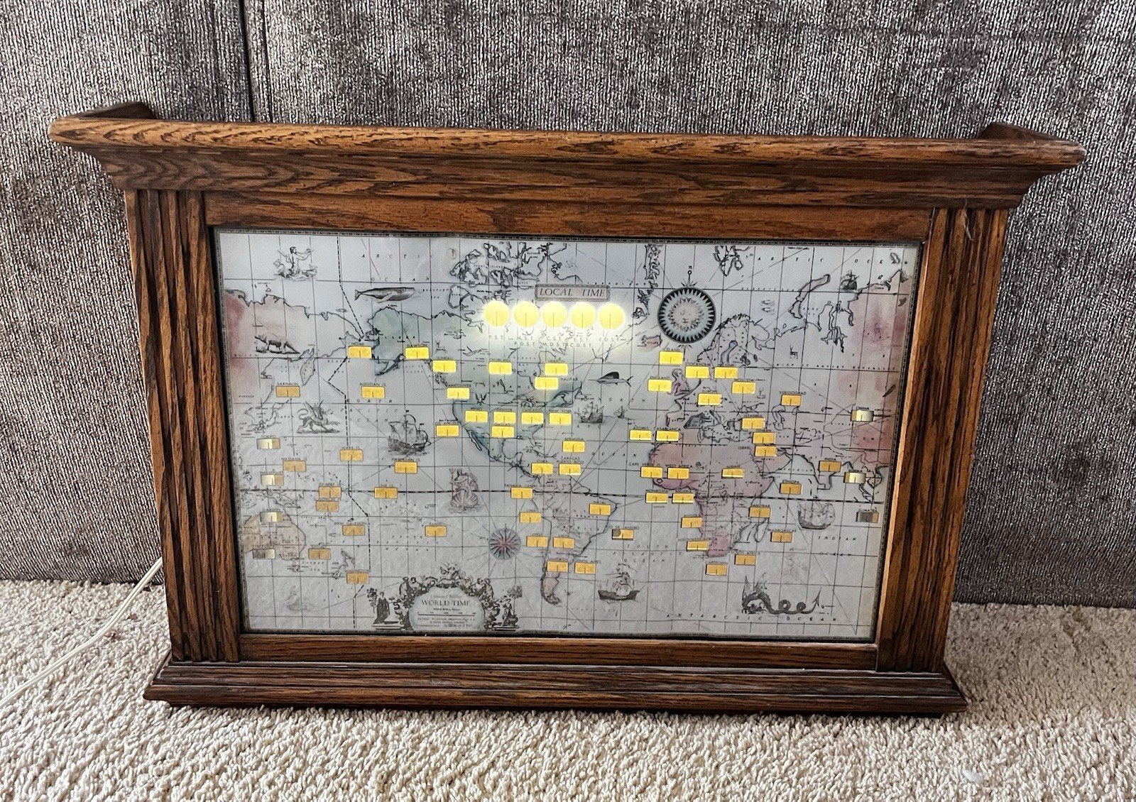 Vintage HOWARD MILLER WORLD TIME CLOCK 612-371 - Lighted Wall Shelf Lights UP