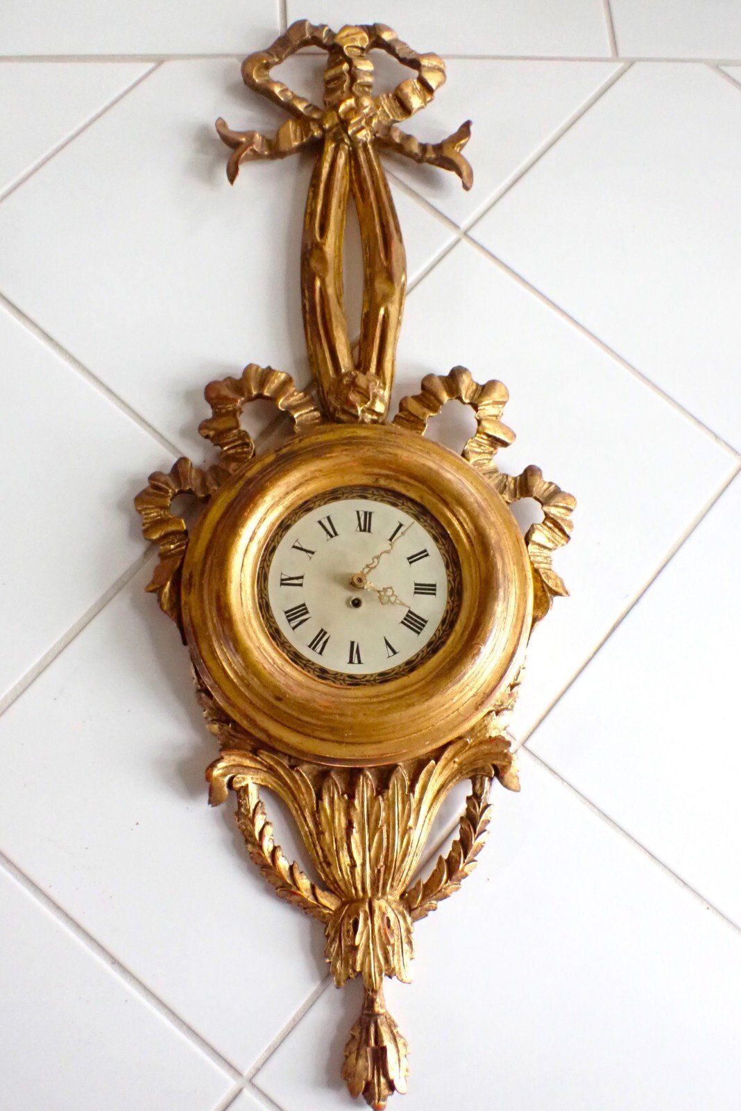 Vintage Italian Florentine Gold Gilt Carved Wood Regency Style Wall Clock