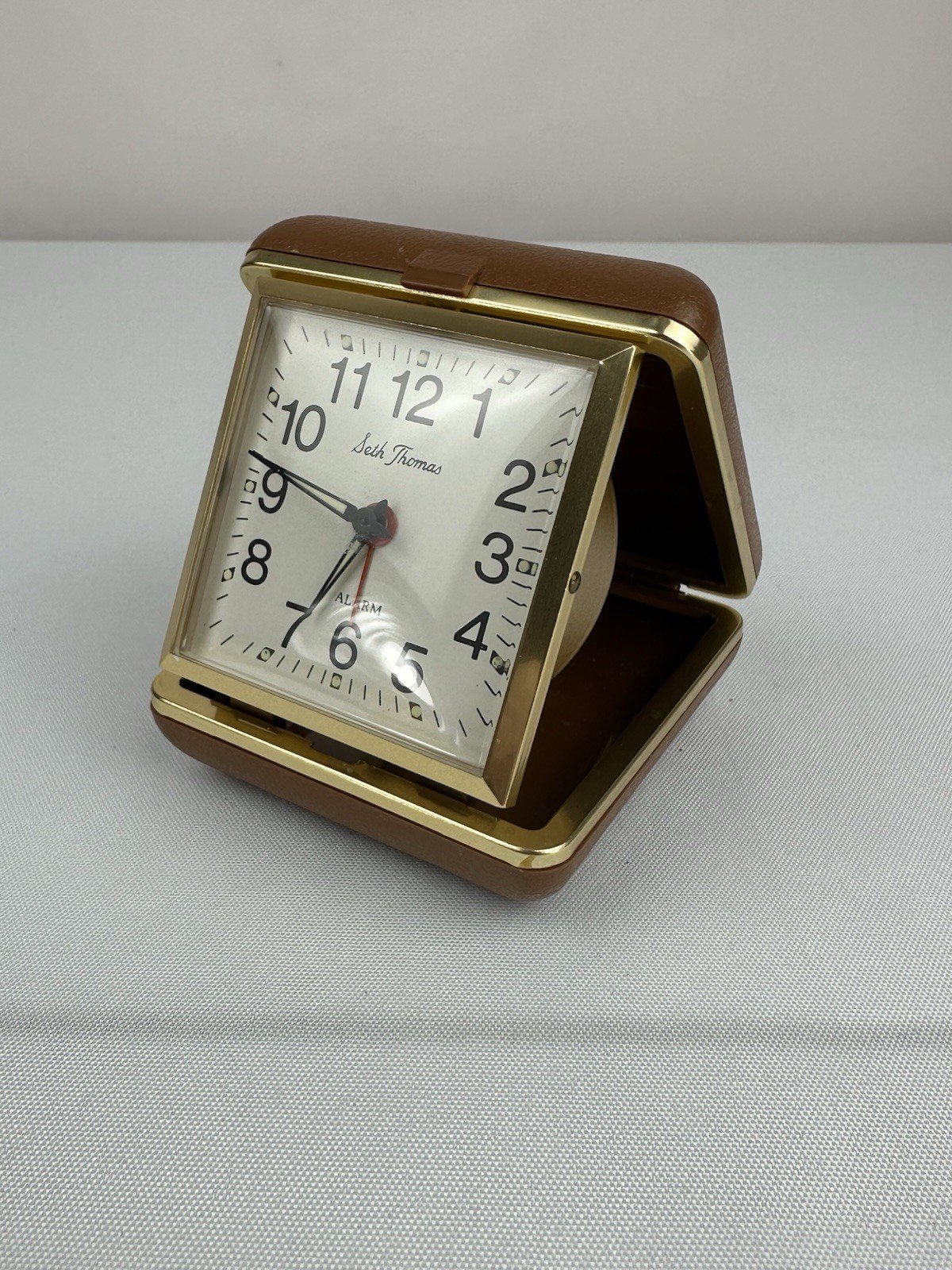 Vintage Seth Thomas Windup Travel Alarm Clock Watch In Case Glow In Dark WORKS