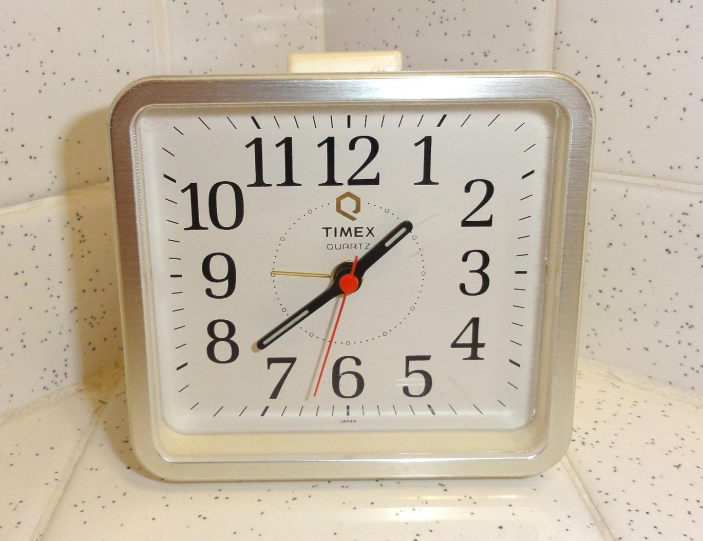 Vintage Timex Quartz Travel Alarm Clock cream color retro
