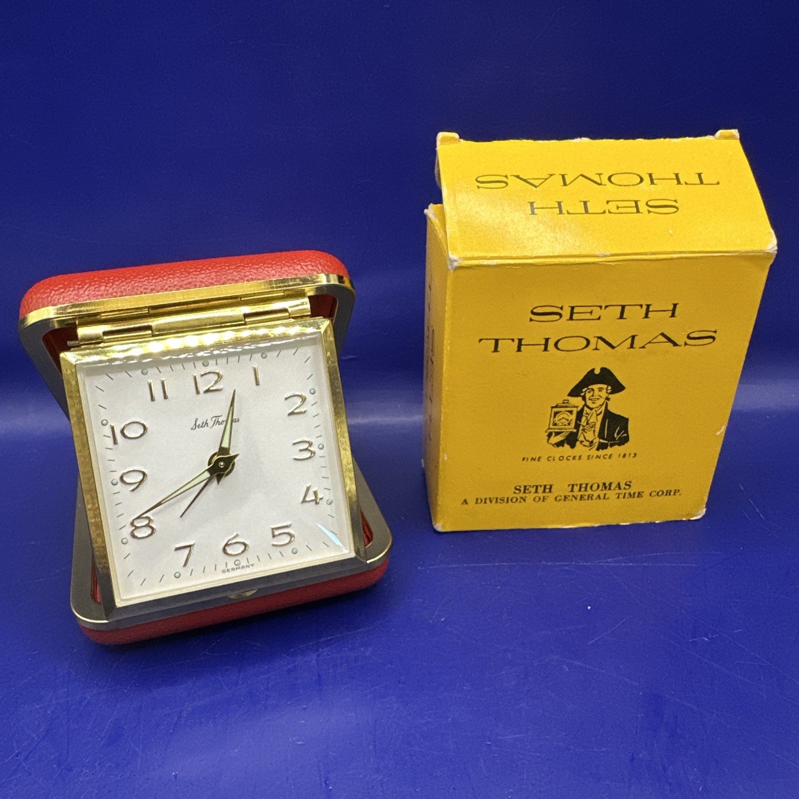 Vtg Folding Seth Thomas Travel Alarm Clock Bedside Analog Germany Red Case 3801