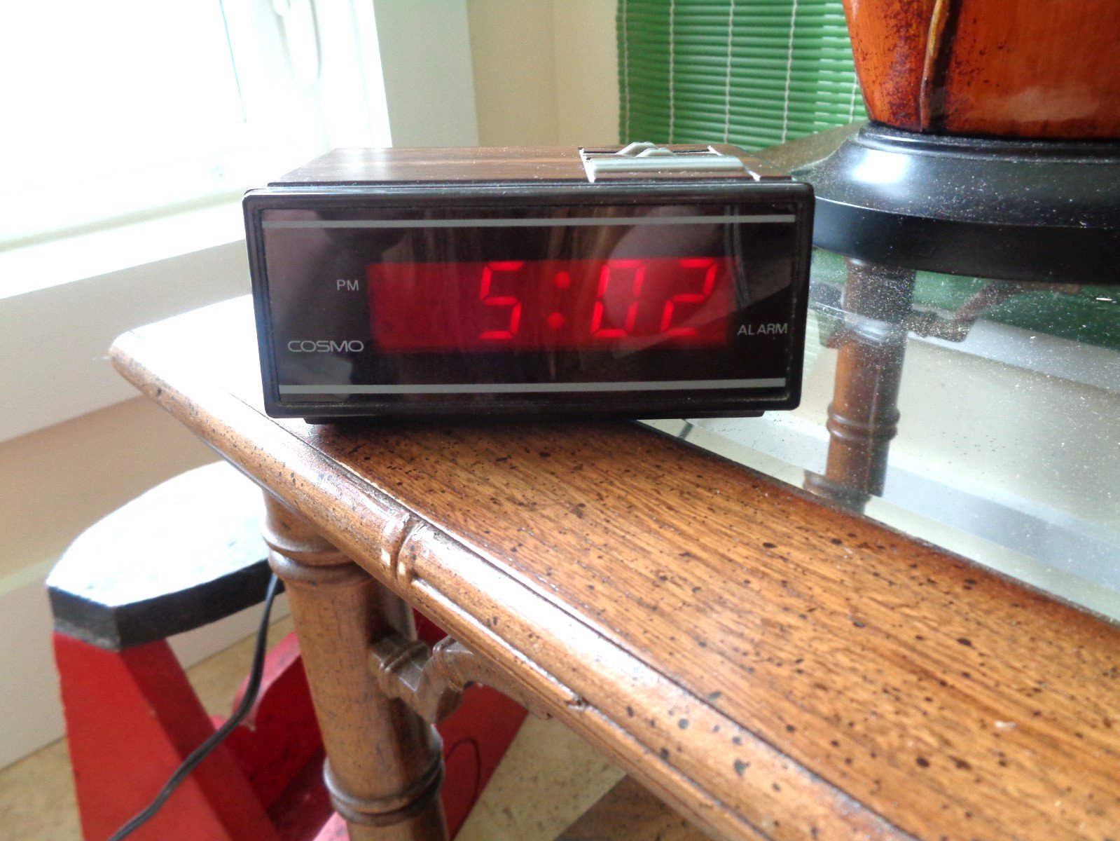 Vtg Retro Cosmo E529B LCD Digital Alarm Clock Tested Works Woodgrain Nostalgia