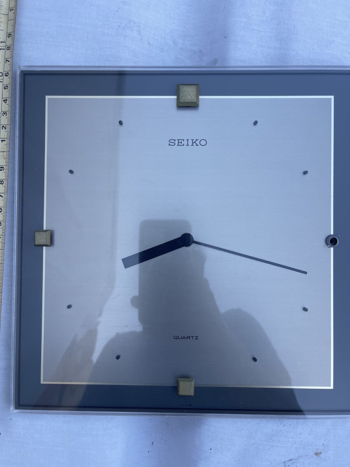 VTG SQUARE SEIKO WALL CLOCK QUARTZ MODEL # QSH202N JAPAN