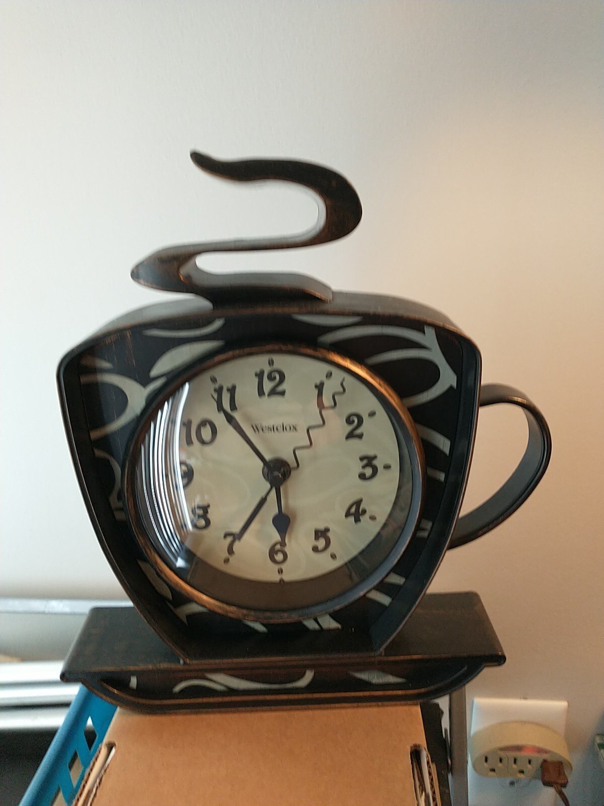 Westclox Coffee Cup Wall Clock 3D Mug Analog Kitchen Cafe Clock