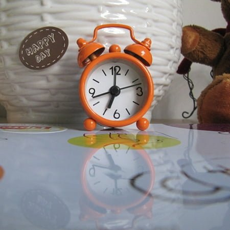 Alarm Clock, Electronic Alarm Clock Creative Clock Cute Small Alarm Metal Alarm Clock Small Electronic Mini Clock