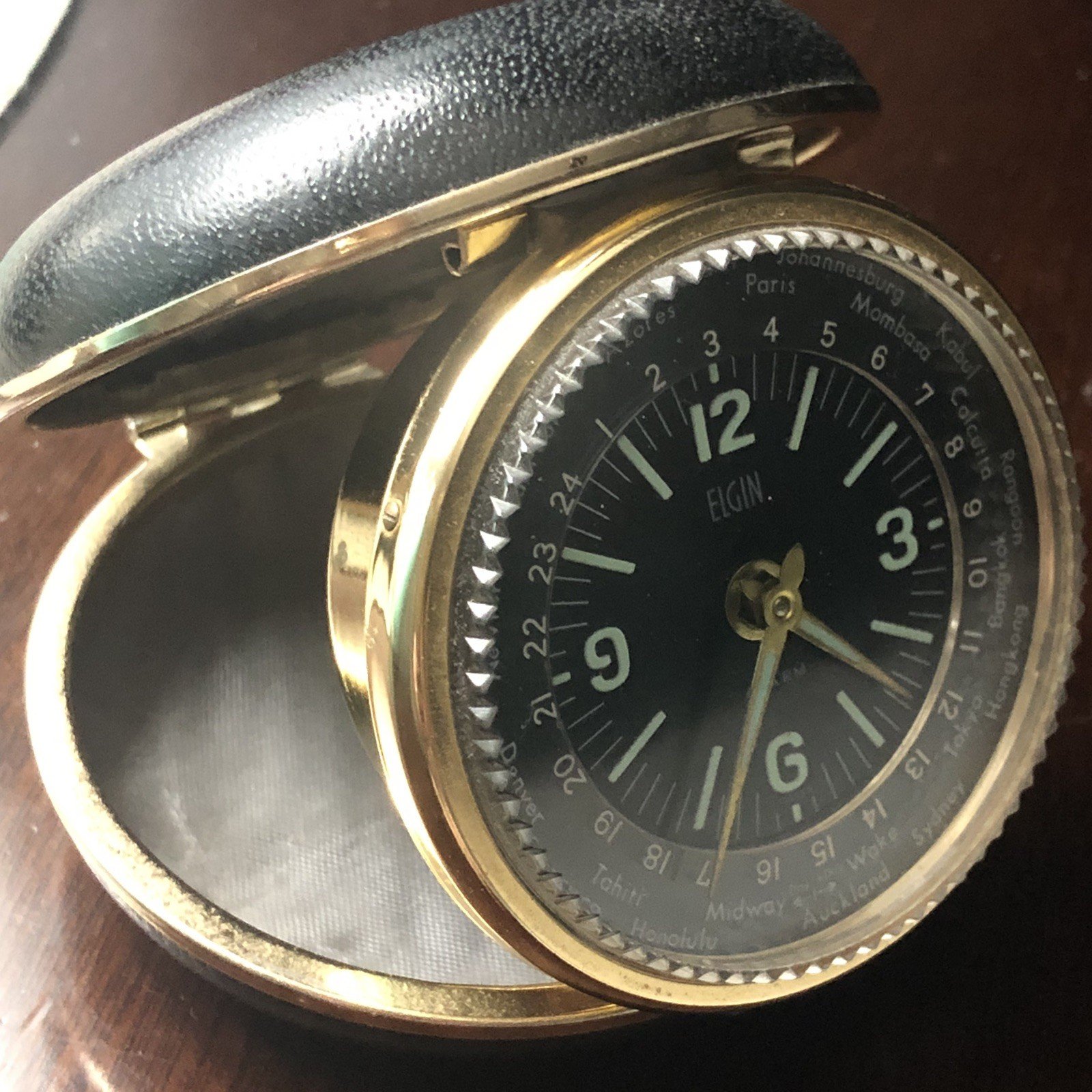 Elgin Travel Clock Luminous World Time 60s Japan Alarm Rings, Case Doesn’t Latch