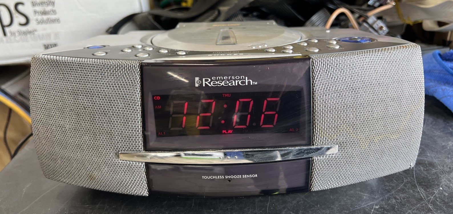Emerson Research CD Clock Radio w/Dual Alarm CKD5809 tested