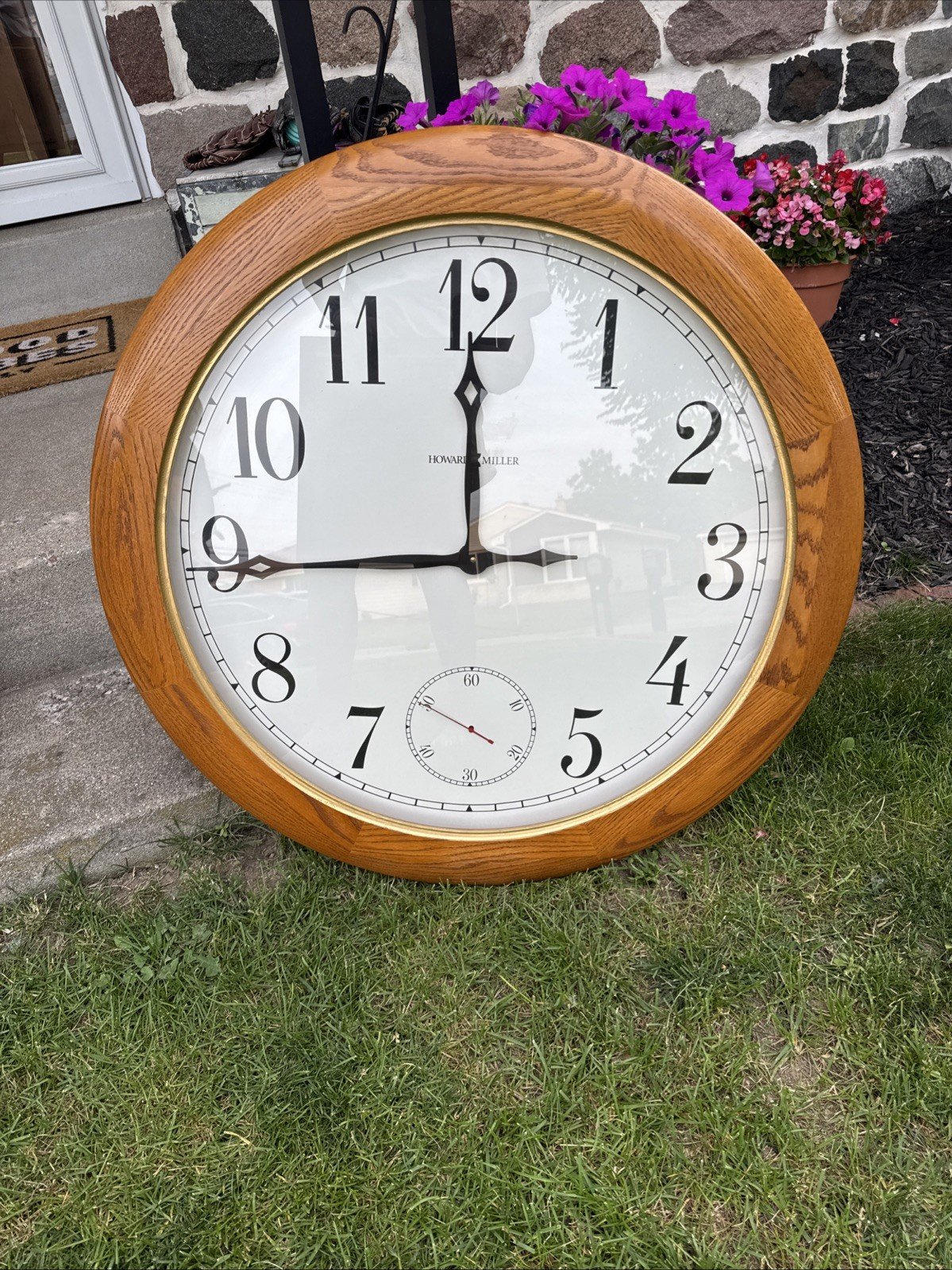 Howard Miller Lyncombe 620-146 Large Wall Clock 33”x33” EUC