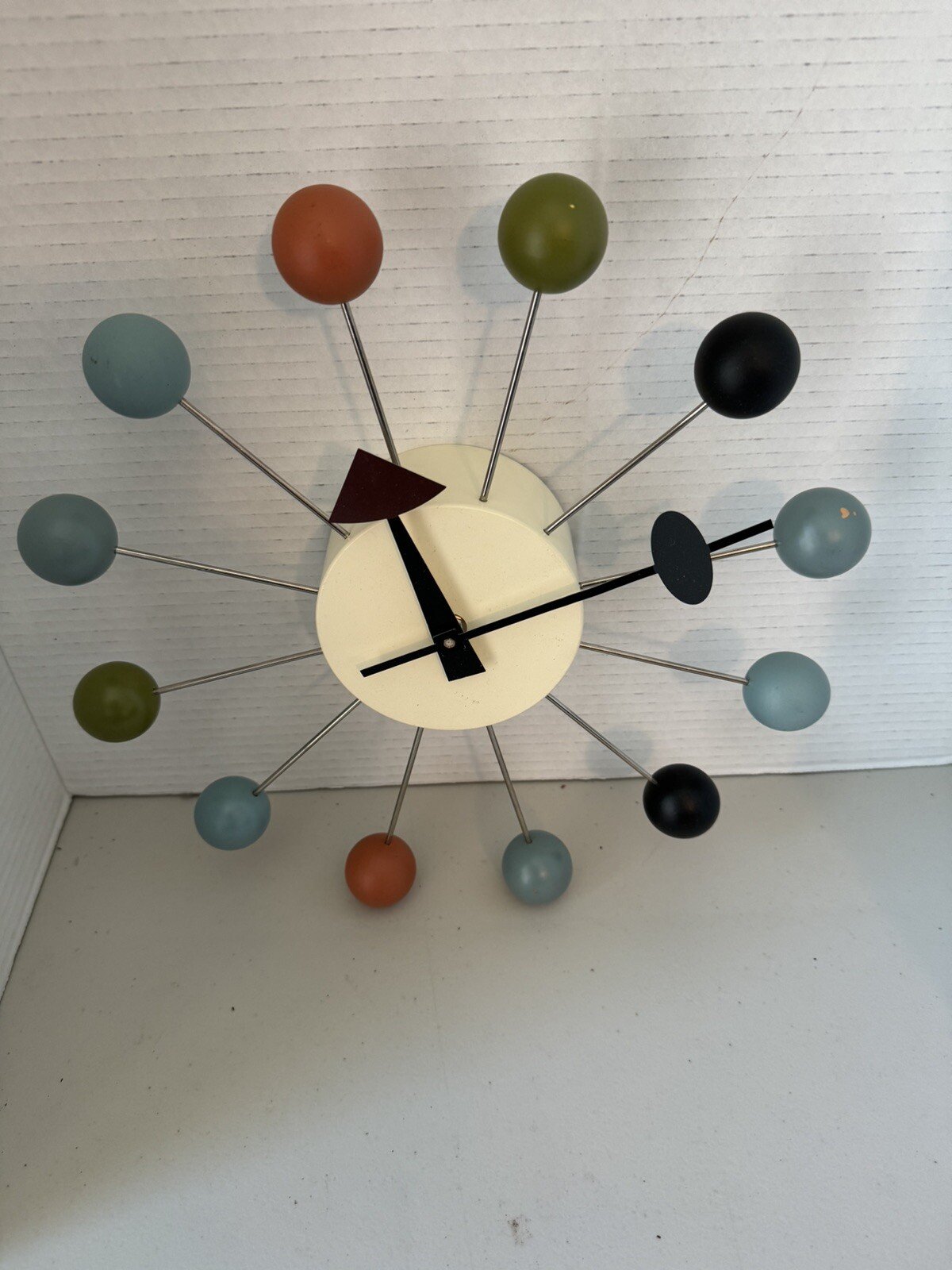 Reprodution george nelson clock