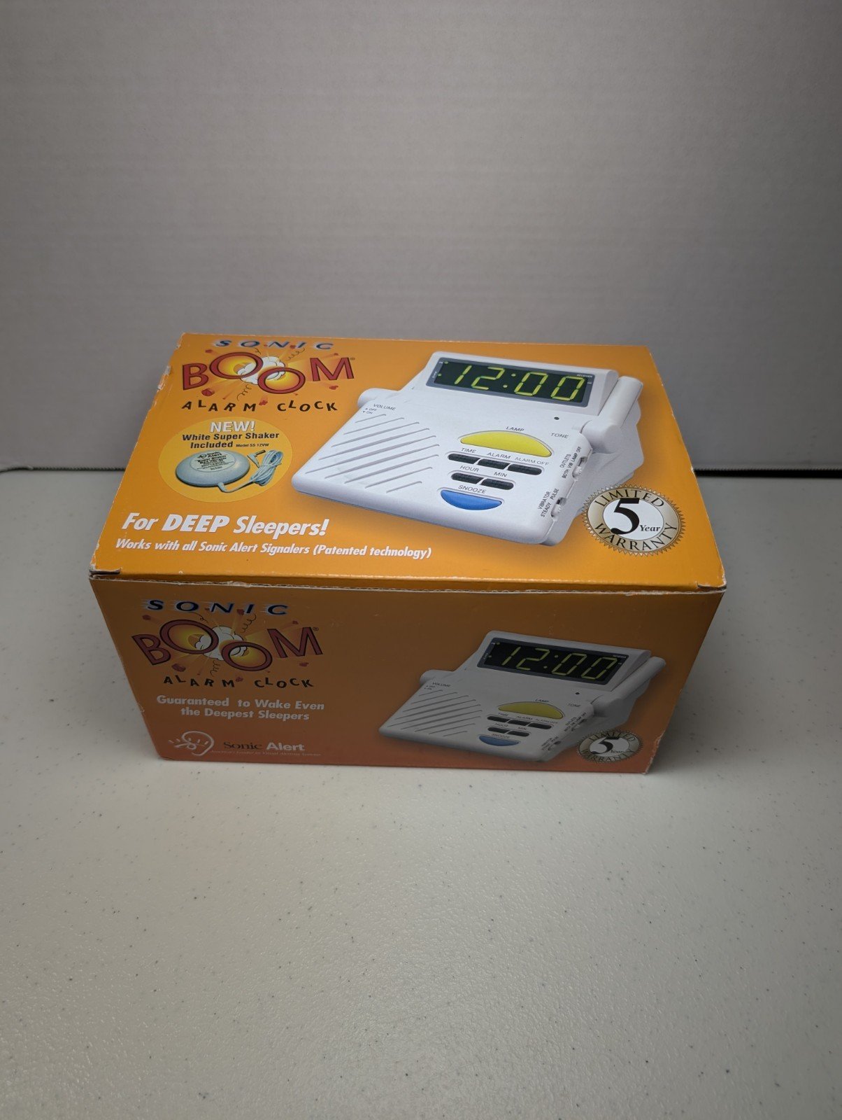 Sonic Alert Sonic Boom SB1000 Vibrating Alarm Clock. Super Shaker New