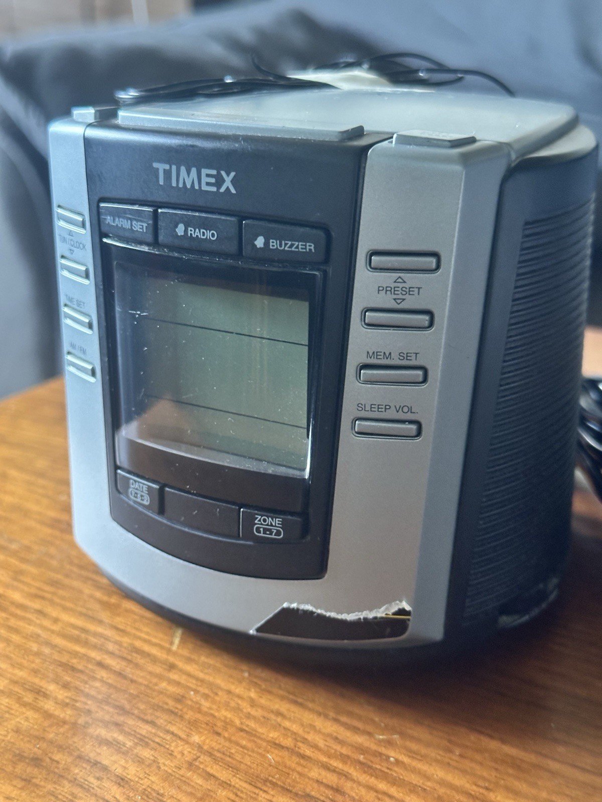 Timex T300B Sleep & Wake NATURE SOUNDS Digital ALARM CLOCK Radio Battery Back-up