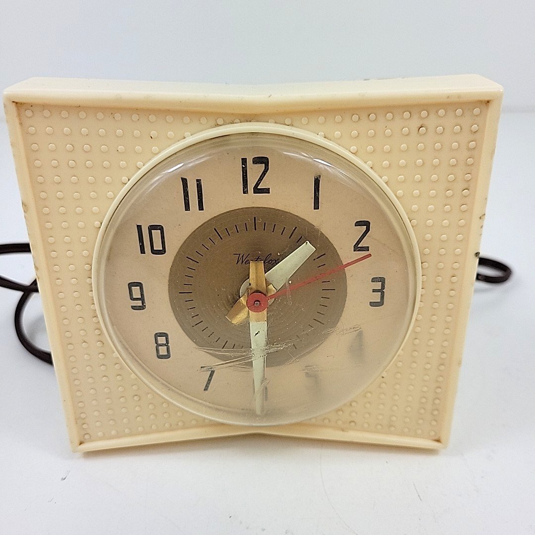 Vintage Westclox Town Crier Alarm Beige Clock