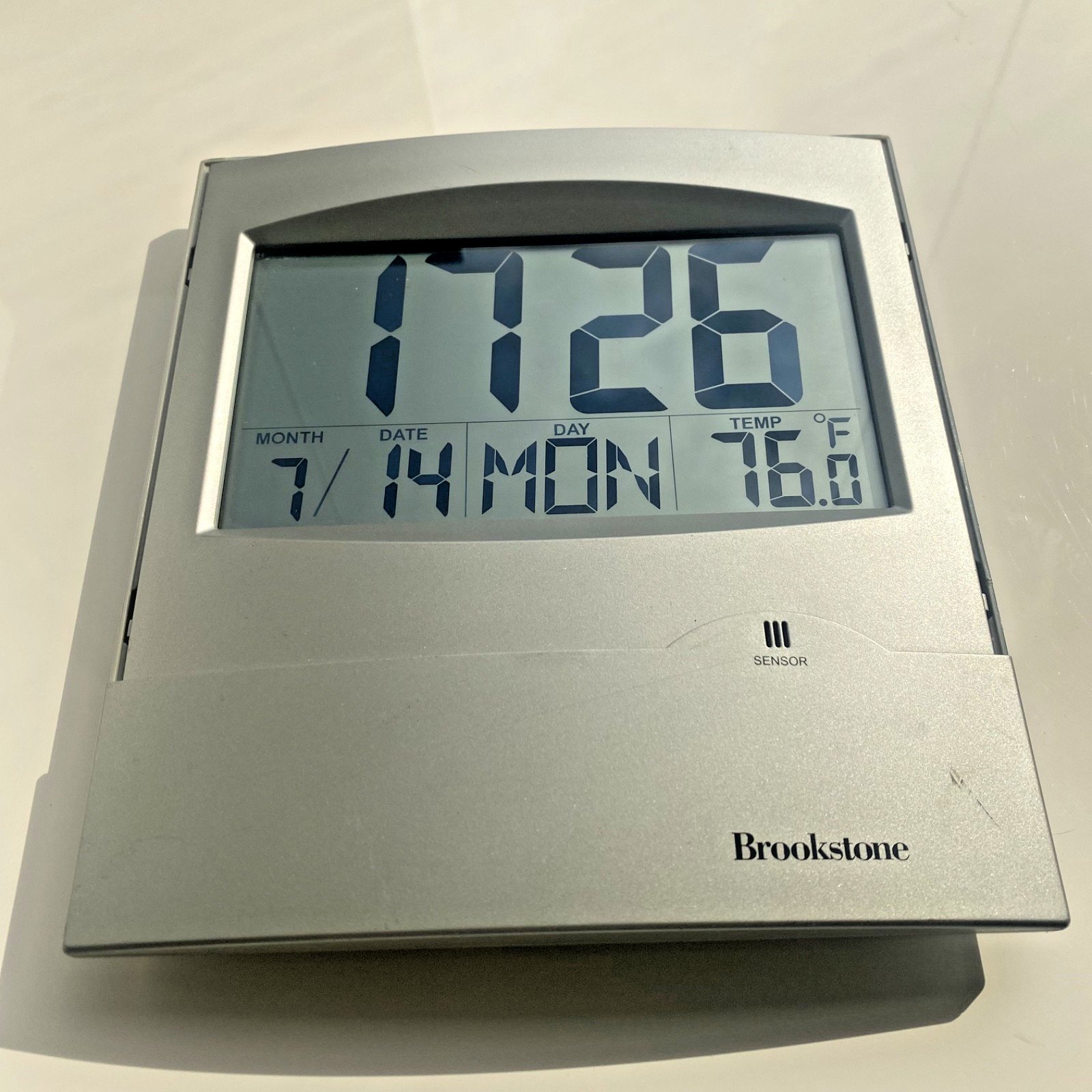 Brookstone 1 Sensor Clock-Month-Date-Day-Temp. Modern LCD Display