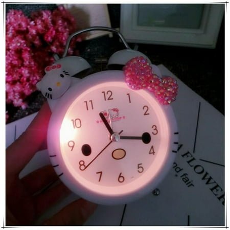 Hello Kitty cartoon alarm clock Kawaii creative mute bedside alarm simple clock rhinestone cute alarm clock Christmas giftft