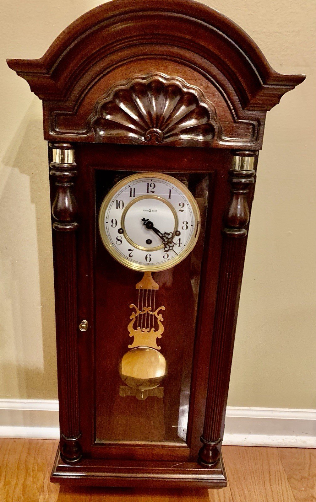 Howard Miller Jennison Wall Clock 612221 Vintage Mahogany Pendulum Clock