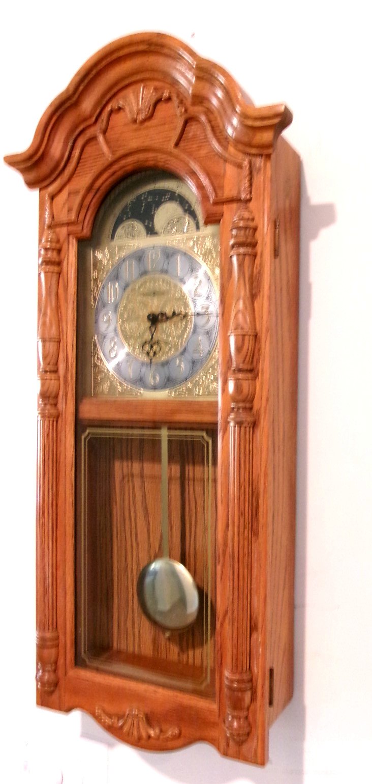 Howard Miller Rothwell Wall Clock Oak 620-184 Dual Chime Excellent Condition