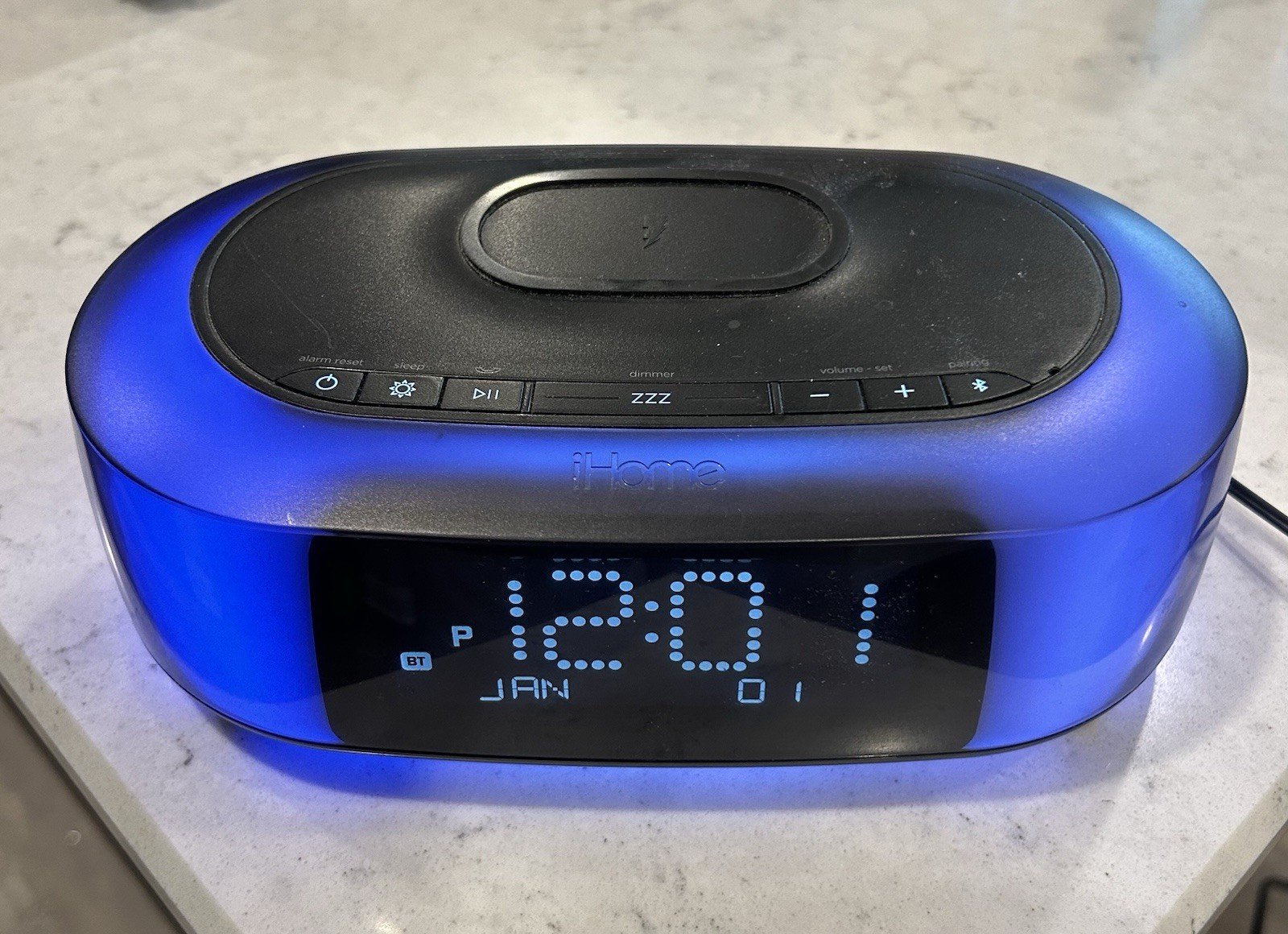 ihome Bluetooth Color Changing Alarm Clock And Charging Station Model iBTW281v2