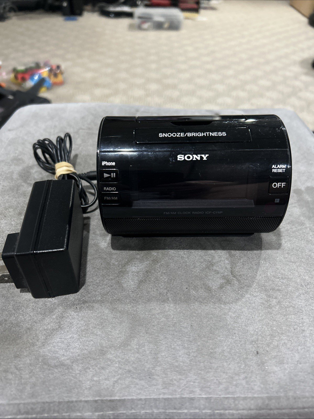 Sony ICF-C11IP iPod/iPhone Lightning Dock Speaker AM/FM Alarm Clock TESTED