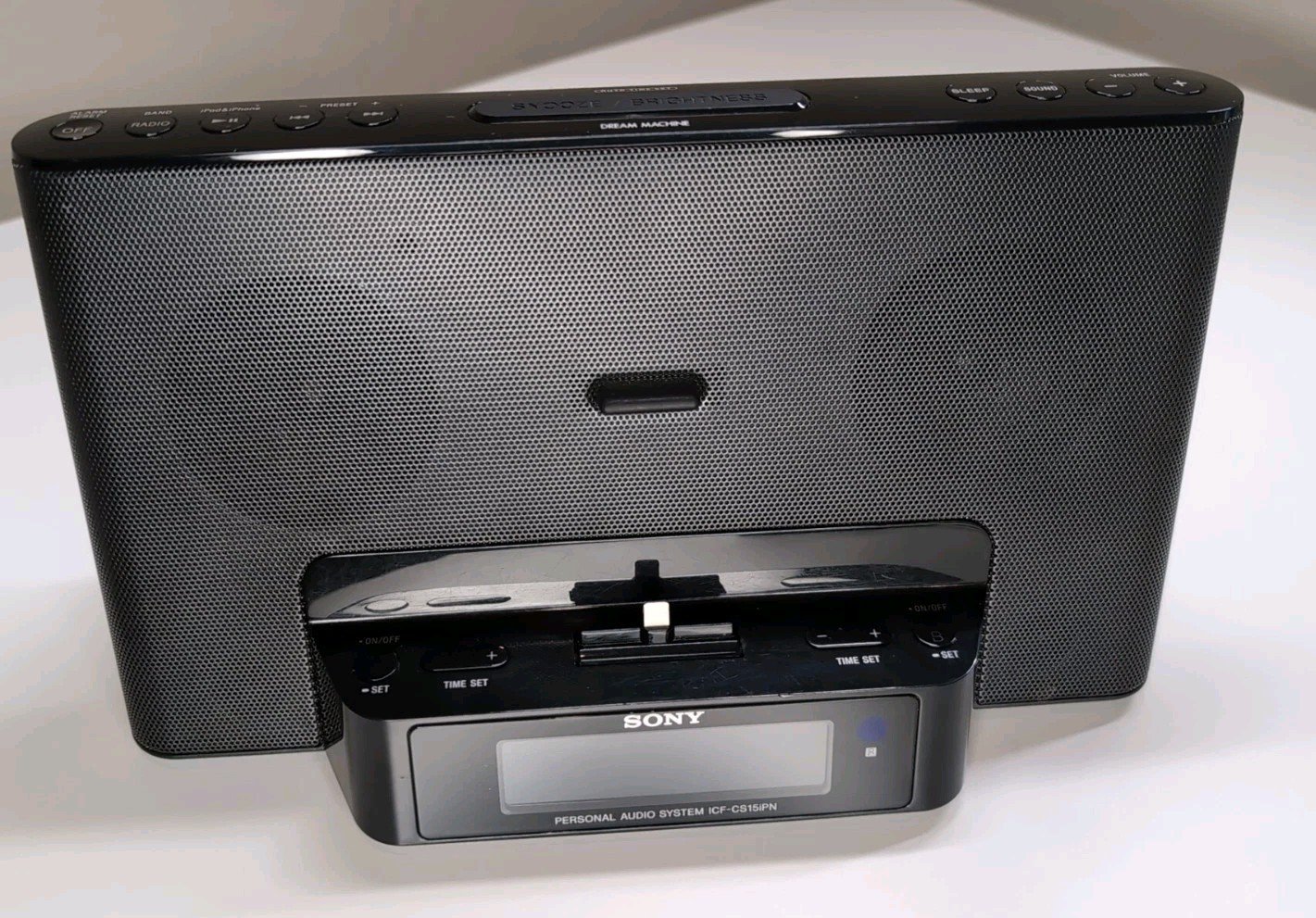 Sony ICF-CS15iP Radio Audio Docking System Alarm Clock iPod/iPhone Tested Used