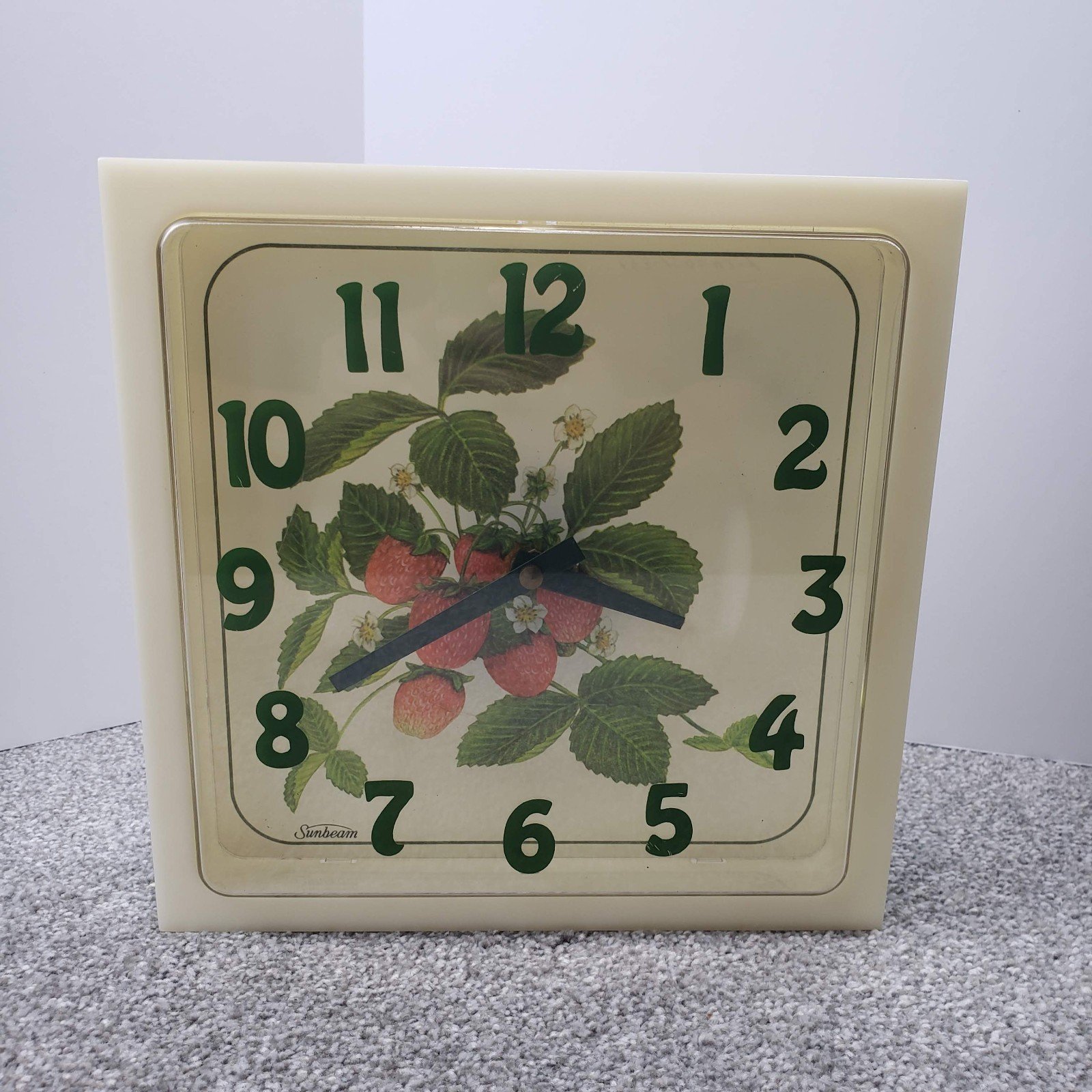 Sunbeam Vintage Strawberry Square Plastic Quartz Wall Clock Off White 10.25 in