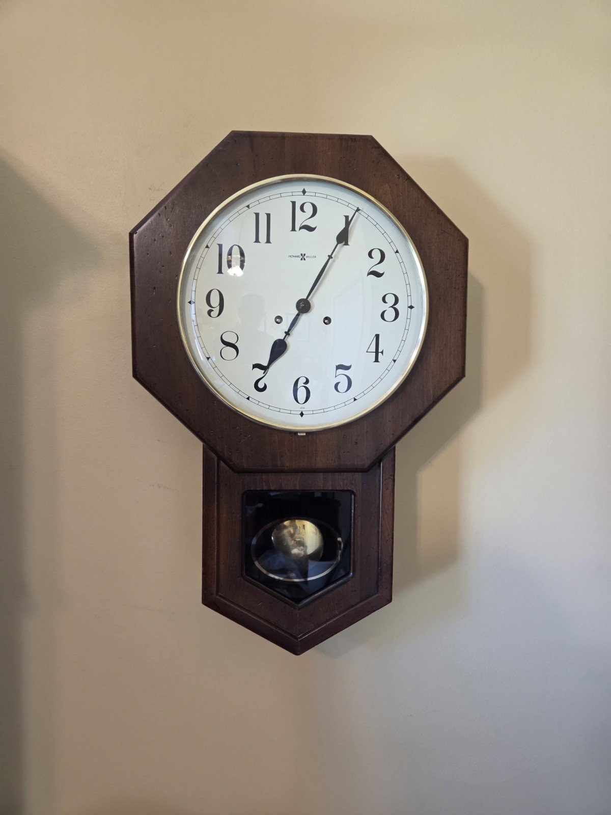 Vintage Howard Miller 612475 Wall Clock Chimes Serviced and Working with Key