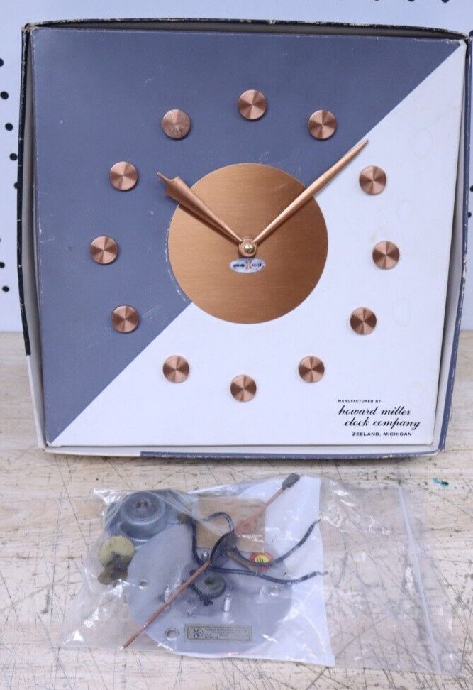 Vintage Howard Miller Wall Clock Built In Model 6720 In Box Copper MCM Battery