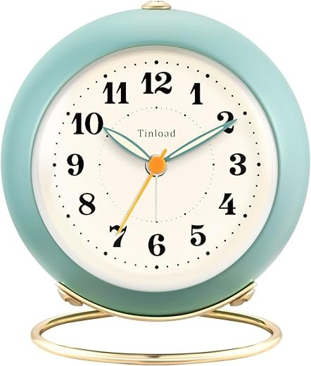 Analog Alarm Clock, Retro Simple Design Small Desk Clock with Manual Light, Battery Operated, Snooze, for Kids,Bedroom,Travel,Kitchen,Bedside Desktop(Green)