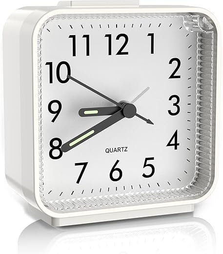 JXTZ Analog Alarm Clock, White, Battery Powered, Snooze, Night Light, Large Dial, Good for Travel, Heavy Sleepers