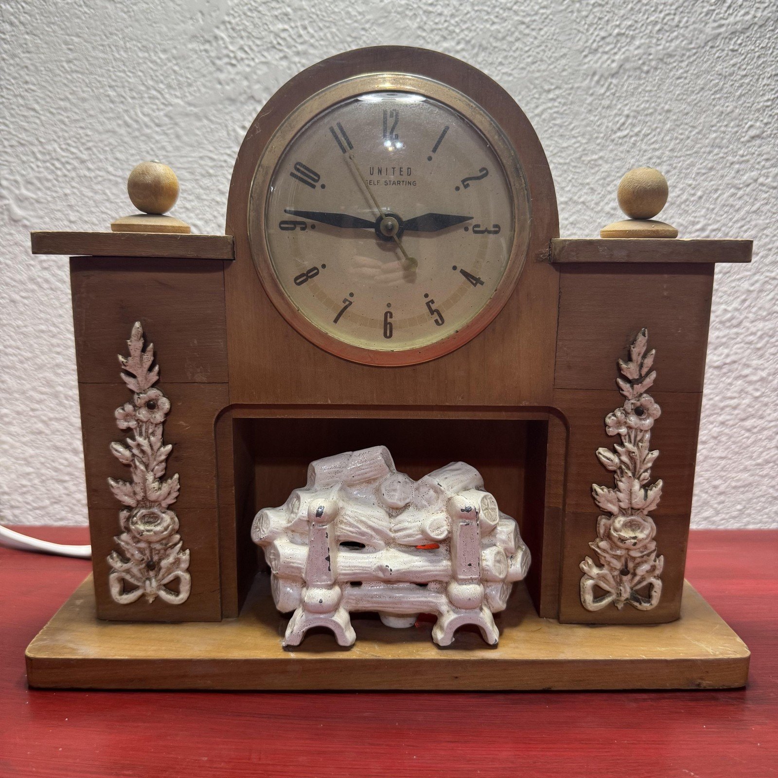 Vintage United Self-Starting Electric Mantel Clock Fireplace Log Insert Wood USA
