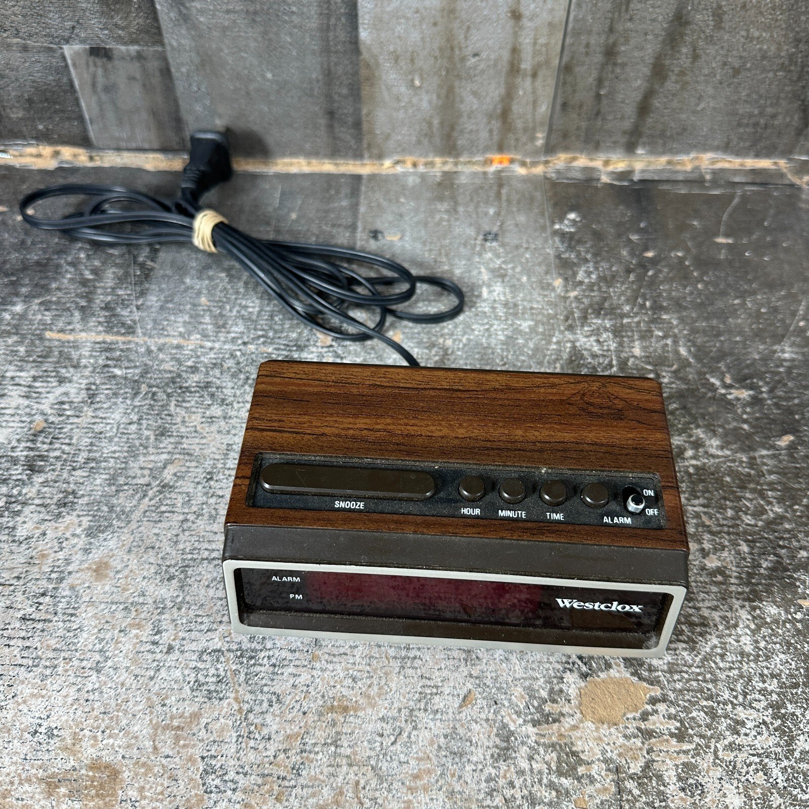 Vintage Retro 1987 Westclox Wood Pattern Alarm Clock Tested Works Mod # 22651