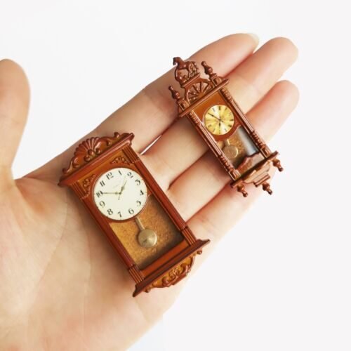 1/12 Dollhouse Miniature Wooden Wall Clock Decoration Furniture Toy Accessories