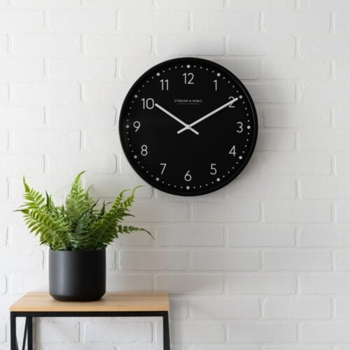 15.5" Black Round Indoor Analog Wall Clock