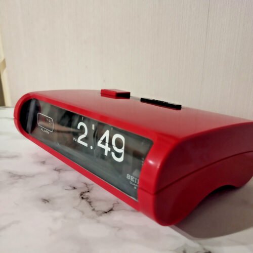 1970s Beautiful Red Flip Alarm Clock Seiko Battery operated Working Tested Japan