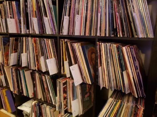 4 Laserdiscs for $20 Choose from 500 Titles in Description BUY 16 SAVE 30%