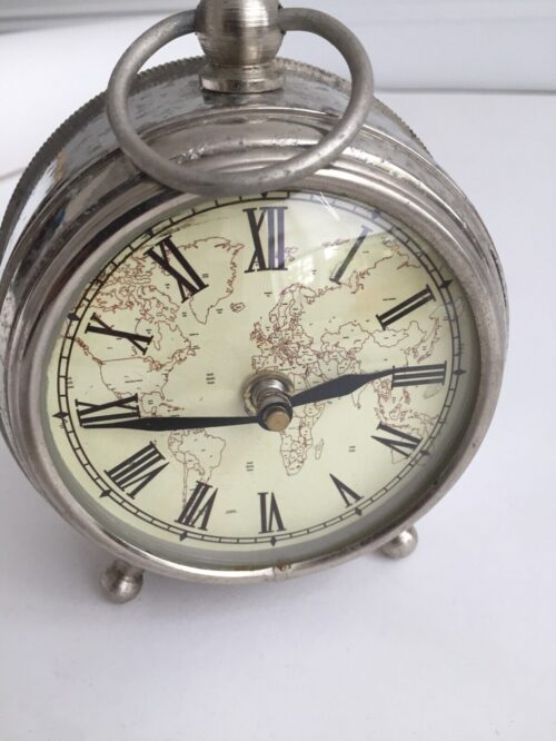 5" VINTAGE DESK SILVER CLOCK WORLD MAP BATTERY OPERATED