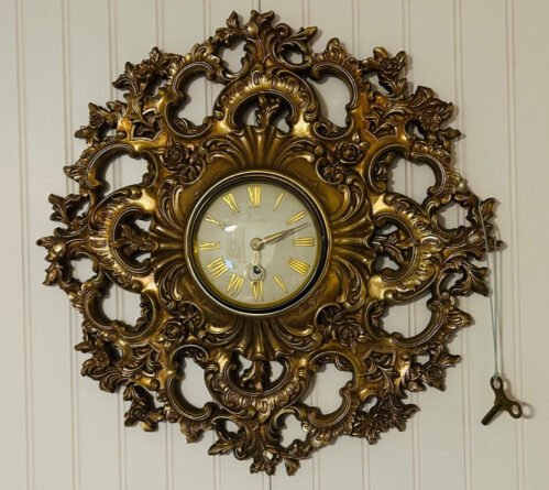 60s Vintage SYROCO 8-day Windup Wall Clock Works w/key