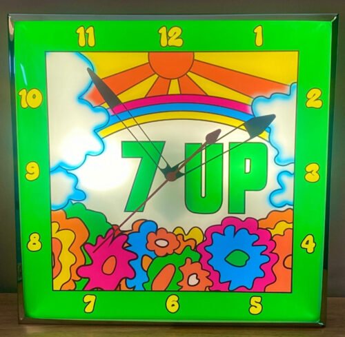 7Up 70's Pop Art Lighted Soda Advertising Clock Free Shipping
