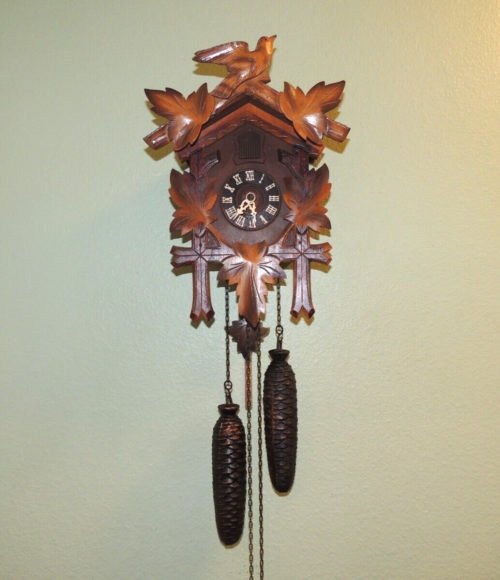8 Day Black Forest Cuckoo Clock with 1 Bird and 5 Leaves. Black Forest Germany