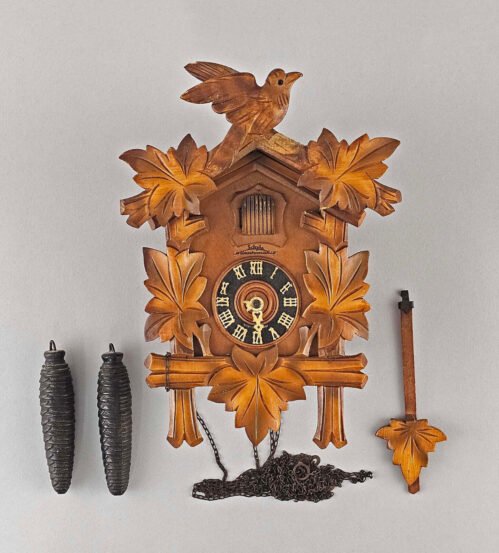 99820080 Old Cuckoo Clock Schyle Wood Weights 7 1/8x9 3/8x5 1/2in